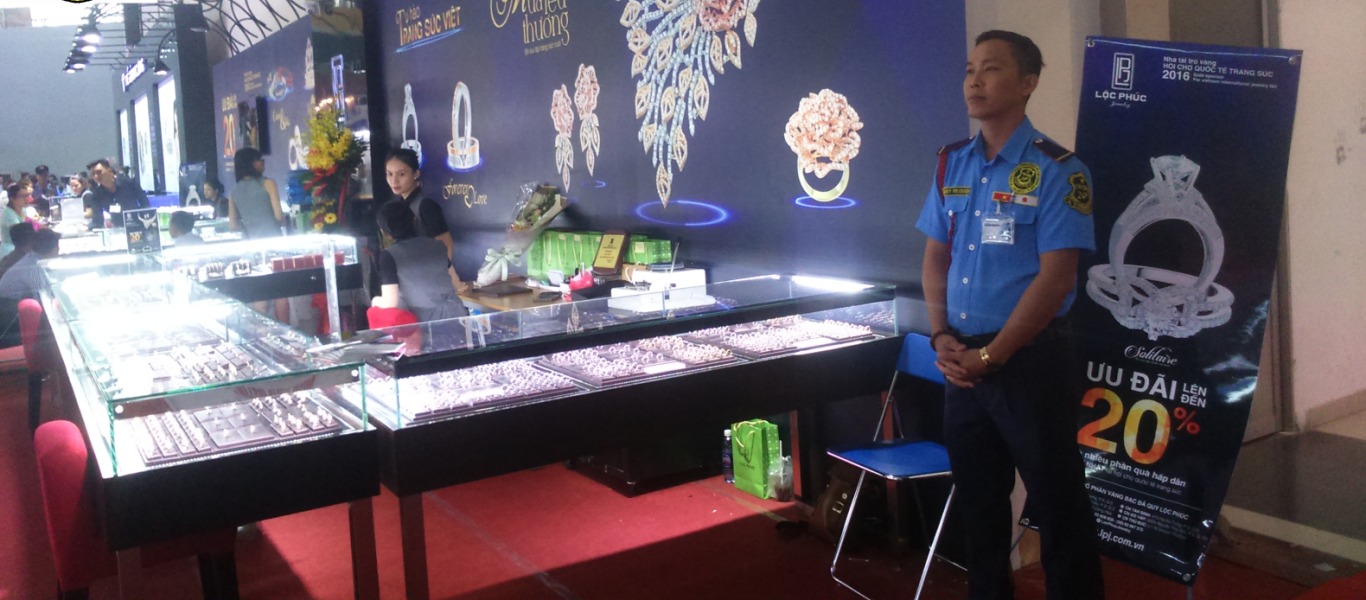 BẢO VỆ YUKI LÀM NHIỆM VỤ