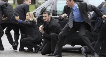 NGƯỜI GIÀU CŨNG CÓ NỔI KHỔ RIÊNG