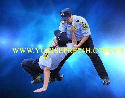 BẢO VỆ YUKI 24 ĐỐI PHÓ KẺ XẤU